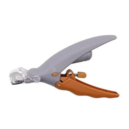 GoodBoy SafeTrim LED – 5× Magnifying Nail Clipper for Cats & Dogs